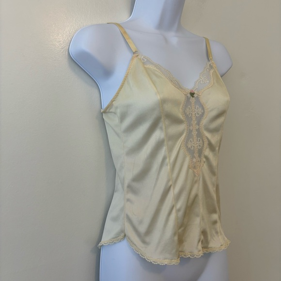 Vintage JC Penney nylon and lace camisole size 32 ivory - Picture 3 of 7